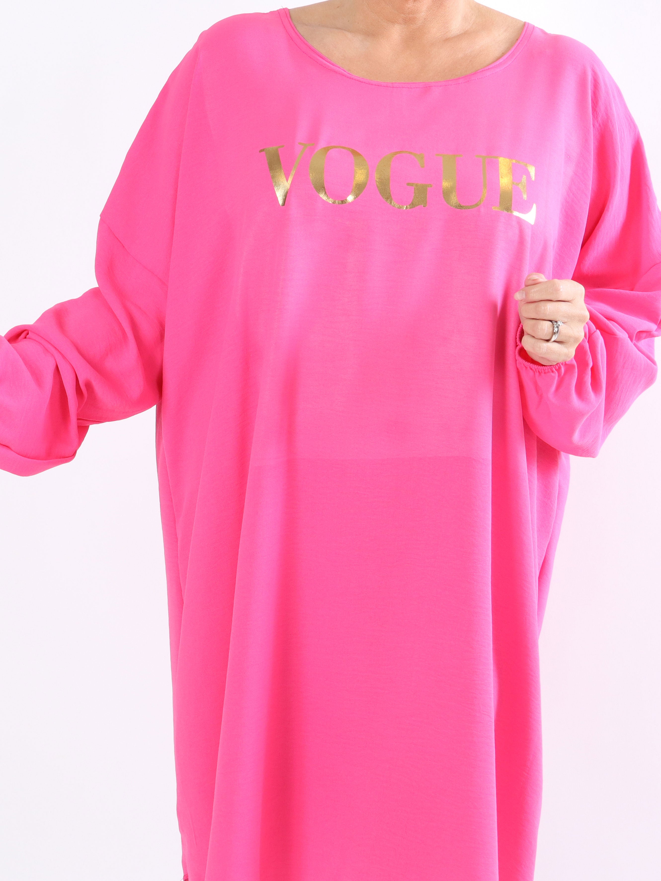 Nella - Cool plussize kjole med guldskrift